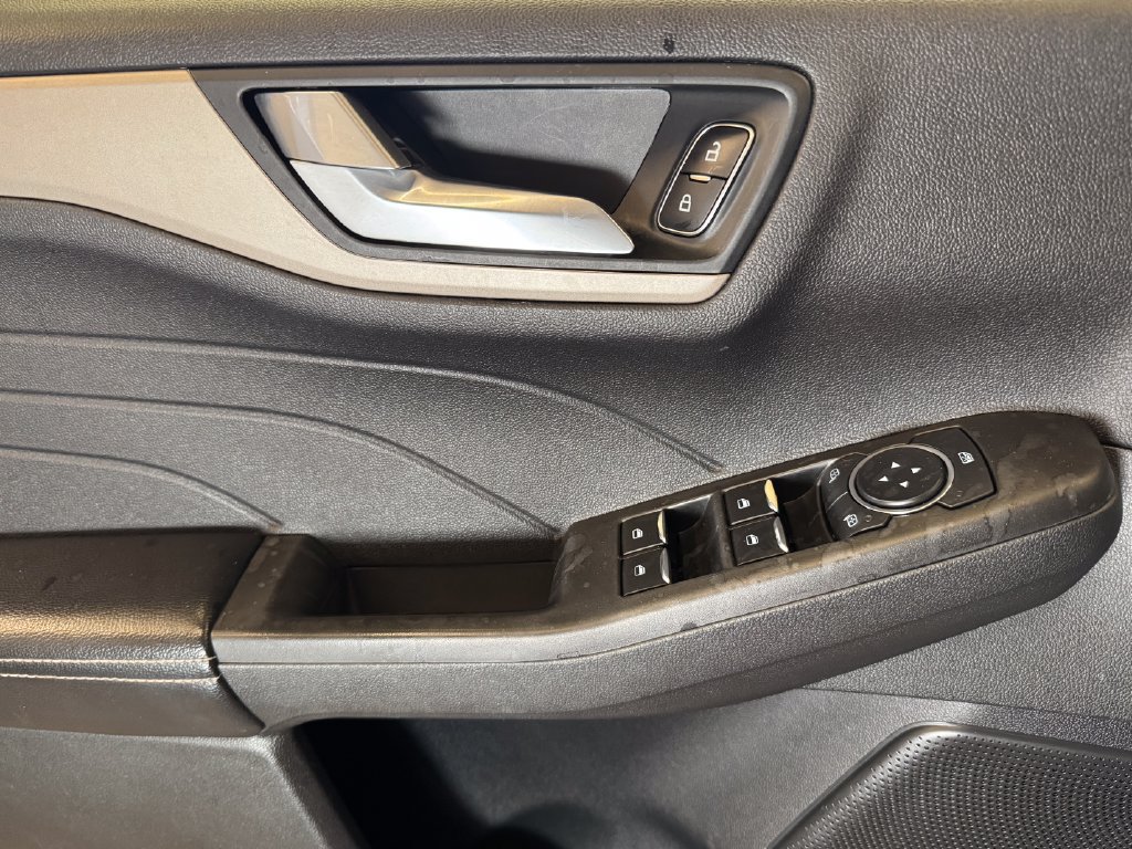 Used 2021 Ford Escape SEL AWD/4WD image 19