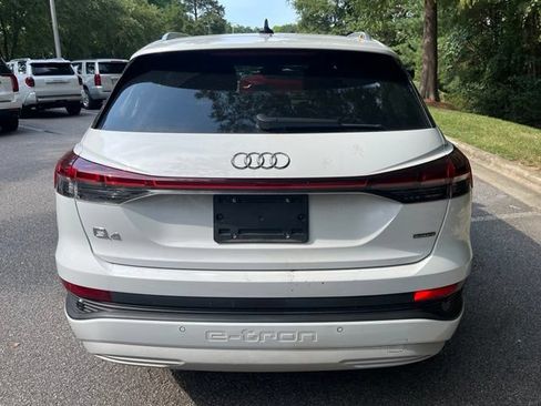 Used 2022 Audi Q4 e-tron Prestige AWD/4WD image 8