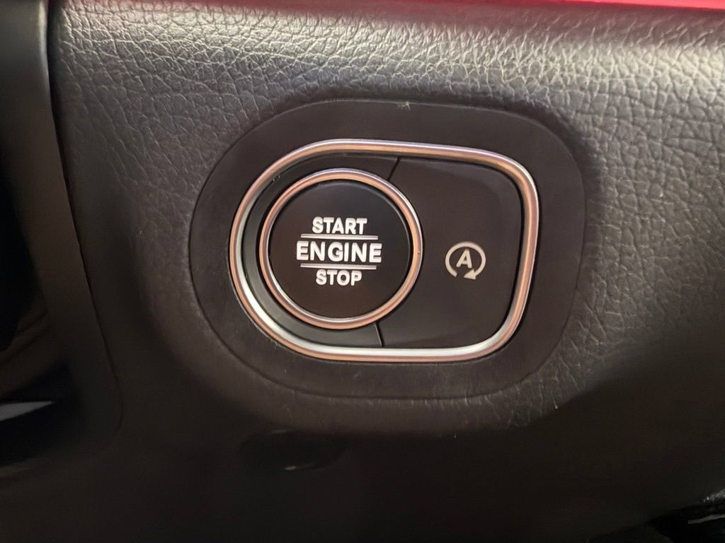 Used 2025 Mercedes-Benz GLE 350 4MATIC image 47