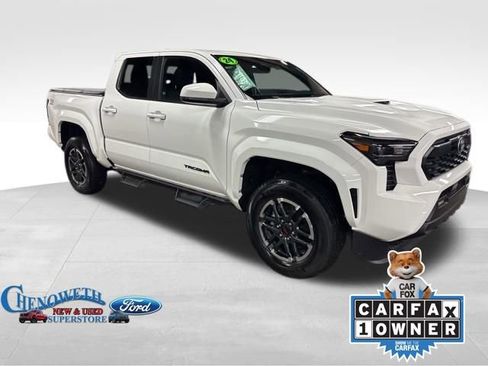 Used 2024 Toyota Tacoma TRD Sport image 7