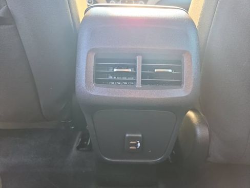 Used 2020 Chevrolet Equinox LS FWD image 29