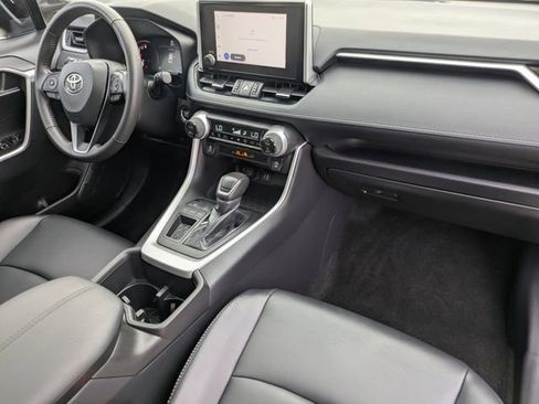 Used 2024 Toyota RAV4 XLE Premium image 34