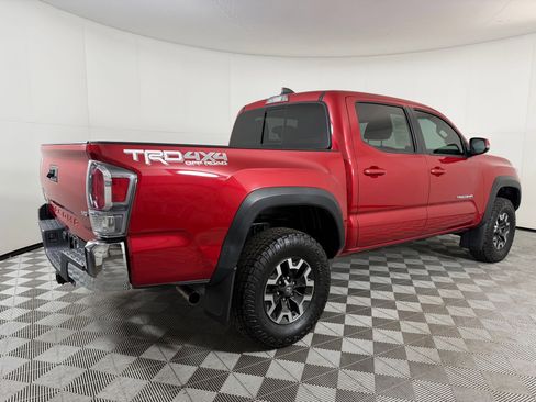 Used 2020 Toyota Tacoma TRD Off-Road AWD/4WD image 8