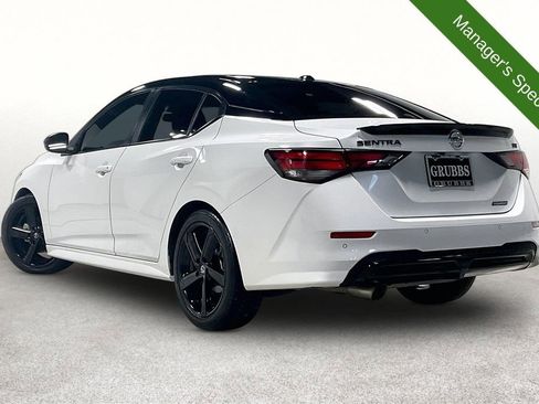 Used 2023 Nissan Sentra SR w/ Midnight Edition Package FWD image 15