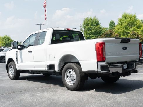 Used 2026 Ford F250 XL w/ XL Chrome Package RWD image 7