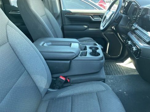 Used 2023 GMC Sierra 1500 SLE AWD/4WD image 7