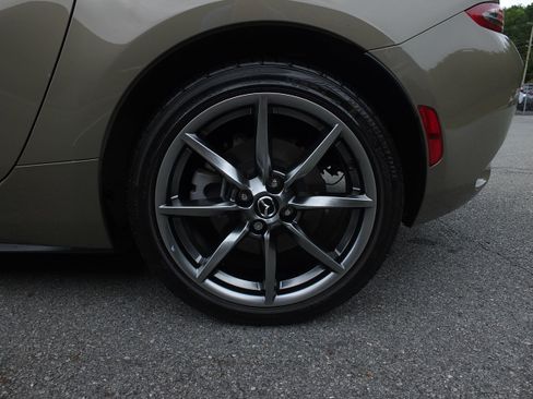 Used 2023 MAZDA MX-5 Miata Grand Touring w/ Weather Package RWD image 11