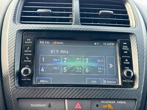 Used 2021 Mitsubishi Outlander Sport LE FWD image 15
