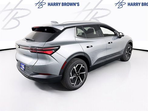 New 2026 Chevrolet Equinox EV LT image 31