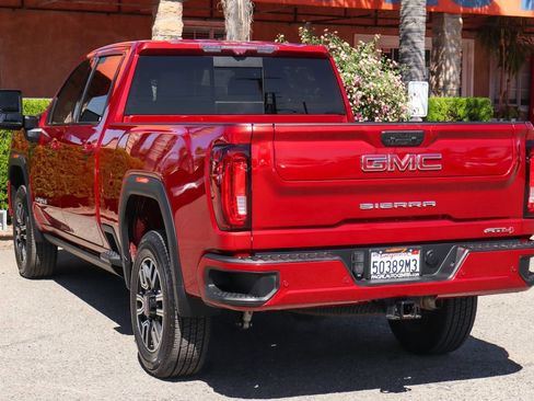 Used 2022 GMC Sierra 2500 AT4 w/ AT4 Premium Plus Package AWD/4WD image 6