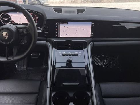 Used 2025 Porsche Panamera w/ Premium Package RWD image 16