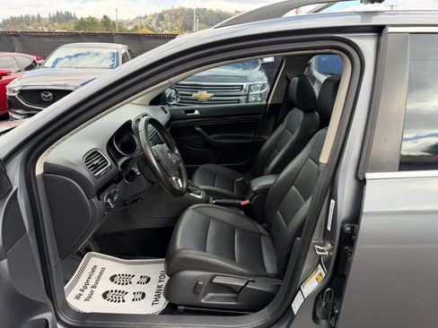 Used 2011 Volkswagen Jetta TDI w/ Wheel & Sunroof Pkg FWD image 8