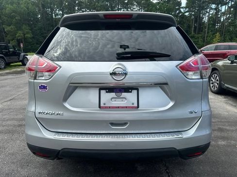 Used 2016 Nissan Rogue SV FWD image 5