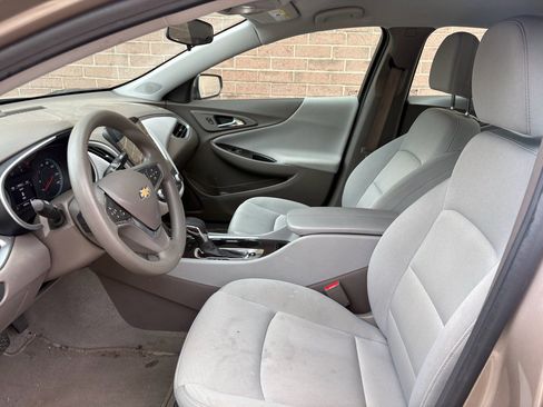 Used 2023 Chevrolet Malibu LT FWD image 11