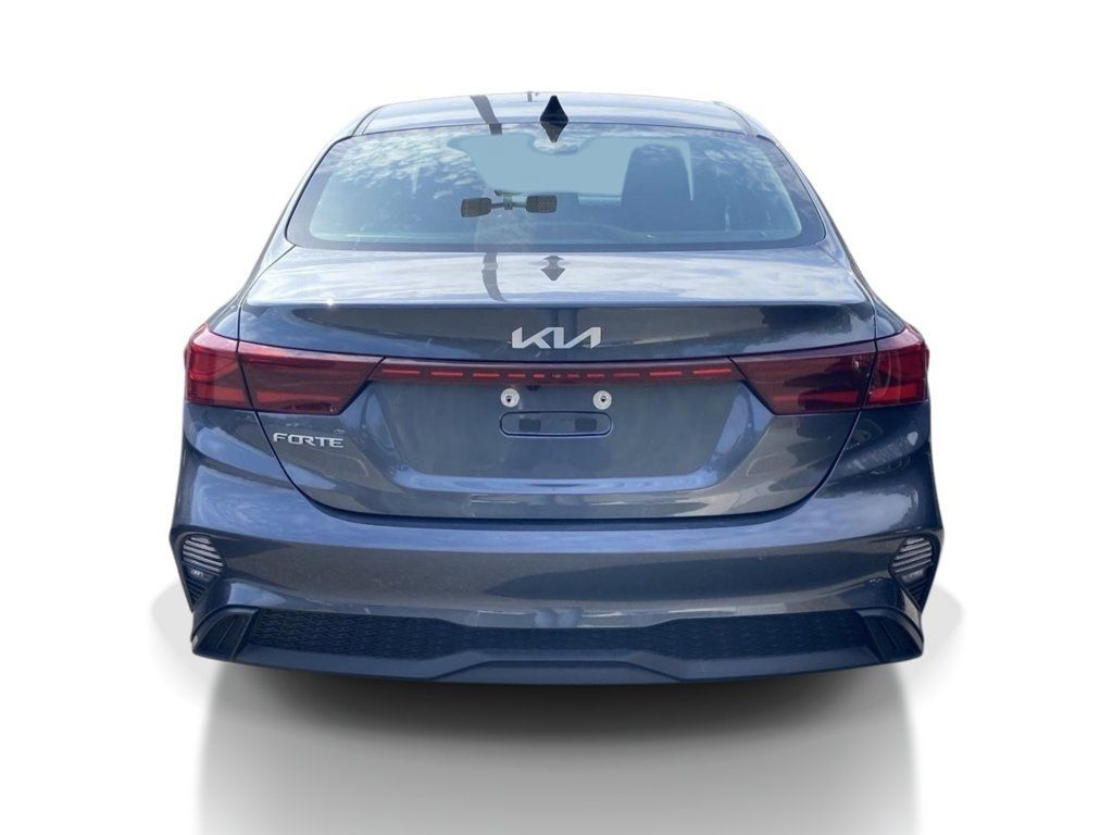 Used 2023 Kia Forte LXS FWD image 6