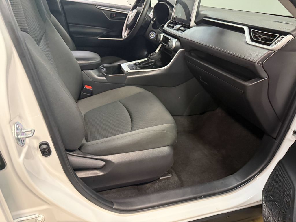 Used 2023 Toyota RAV4 LE AWD/4WD image 62