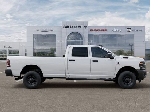 New 2026 RAM 2500 Tradesman AWD/4WD image 21
