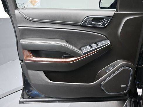 Used 2020 GMC Yukon XL SLT image 9