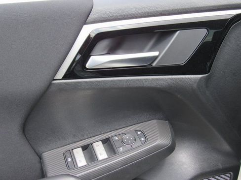 New 2025 Mitsubishi Outlander ES AWD/4WD image 11