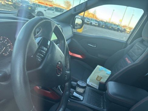 Used 2022 Nissan Frontier PRO-4X image 11