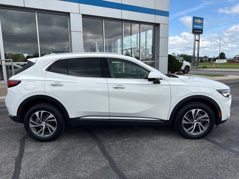 Used 2023 Buick Envision Essence FWD image 2