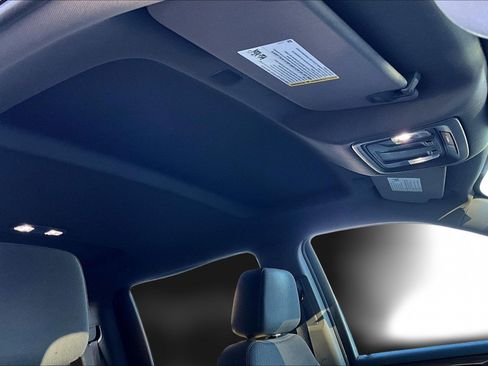 Used 2022 Chevrolet Silverado 1500 LT image 19