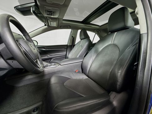 Certified 2023 Toyota Camry XLE w/ Navigation Package image 11