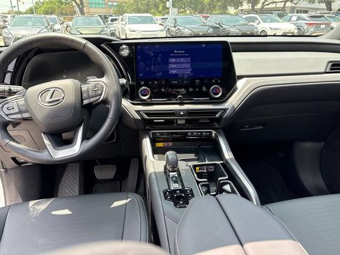 Used 2025 Lexus TX 350 AWD w/ Technology Package image 18