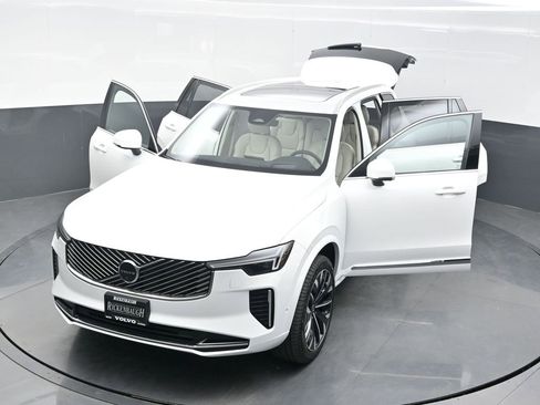 New 2026 Volvo XC90 B6 Ultra w/ Protection Package AWD/4WD image 37
