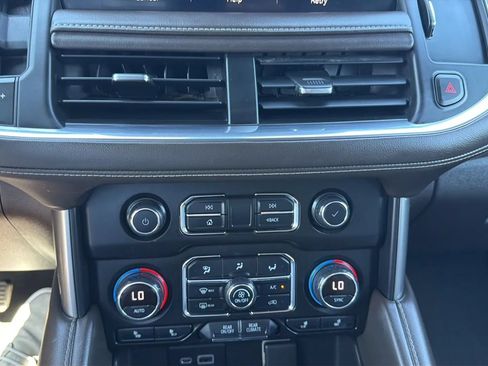 Used 2021 Chevrolet Suburban LT w/ Luxury Package AWD/4WD image 24