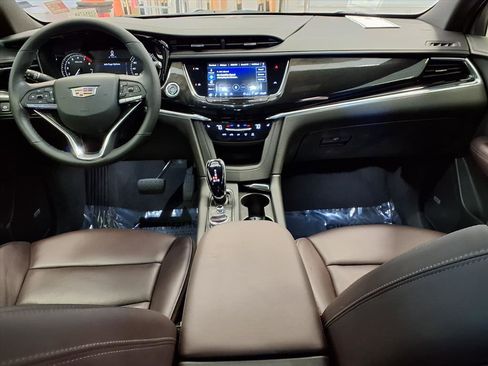 Certified 2022 Cadillac XT6 Premium Luxury image 15