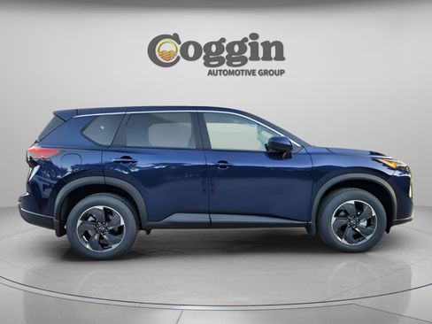 New 2026 Nissan Rogue SV image 5