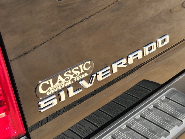 New 2026 Chevrolet Silverado 2500 Custom w/ Custom Value Package AWD/4WD image 9