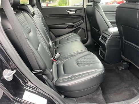 Used 2024 Ford Edge Titanium image 22