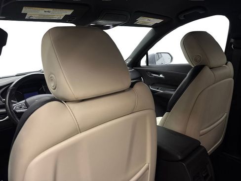 Used 2020 Cadillac XT4 Sport FWD image 37