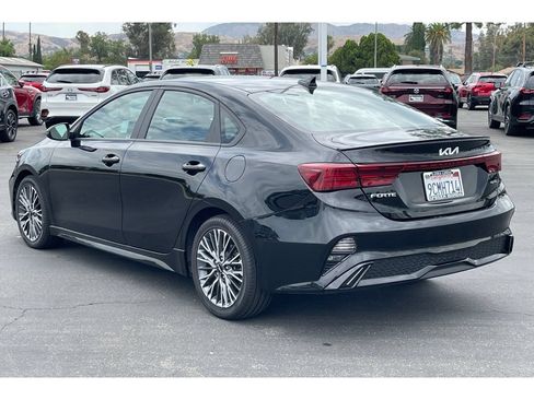 Used 2023 Kia Forte GT-Line w/ GT-Line Premium Package FWD image 3