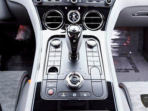 Used 2025 Bentley Continental GT Speed AWD/4WD image 68