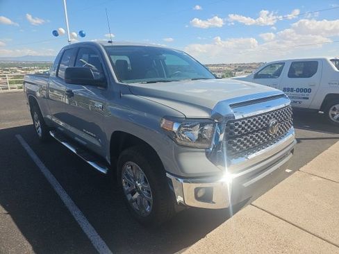 Used 2019 Toyota Tundra SR5 w/ SR5 Upgrade Package AWD/4WD image 2