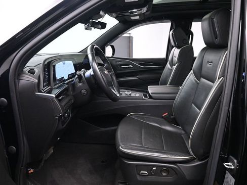 Used 2022 Cadillac Escalade Sport w/ Touring Package AWD/4WD image 14