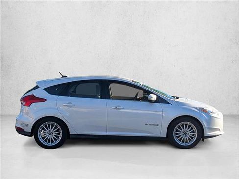 Used 2015 Ford Focus Electric Hatchback image 4