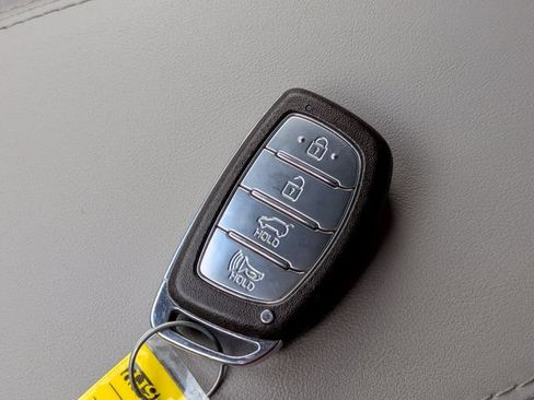 Used 2019 Hyundai Tucson Sport FWD image 28