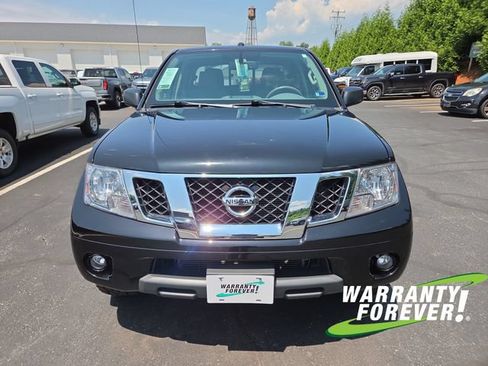 Used 2017 Nissan Frontier SV w/ SV Value Truck Package AWD/4WD image 2