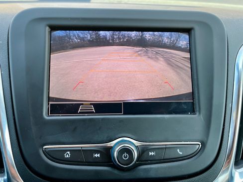 Used 2024 Chevrolet Equinox LT w/ LPO, Floor Liner Package image 24