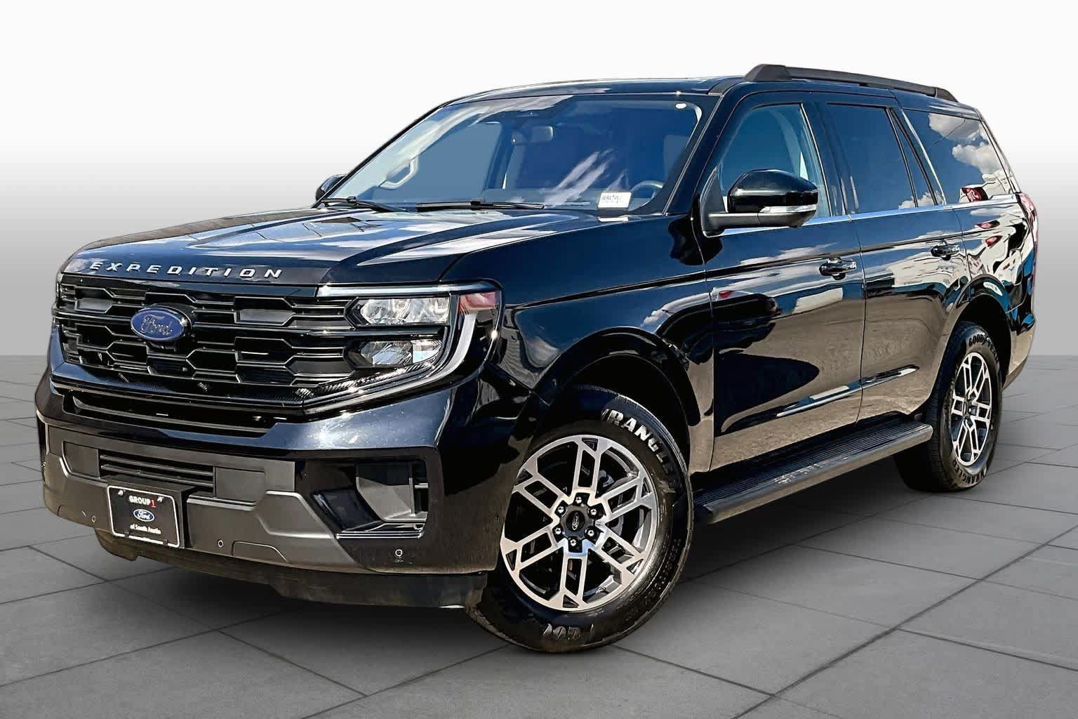 Used 2025 Ford Expedition Active RWD image 37