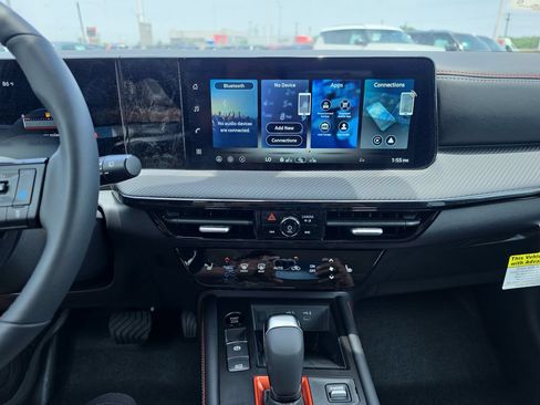 New 2026 Nissan Kicks SR w/ SR Premium Package FWD image 19
