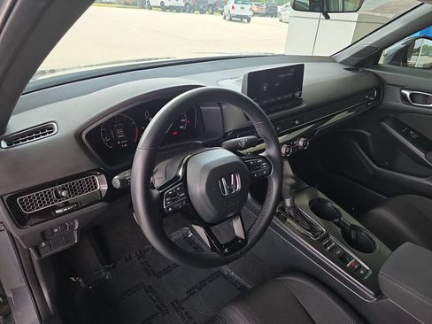 Used 2025 Honda Civic Sport image 10