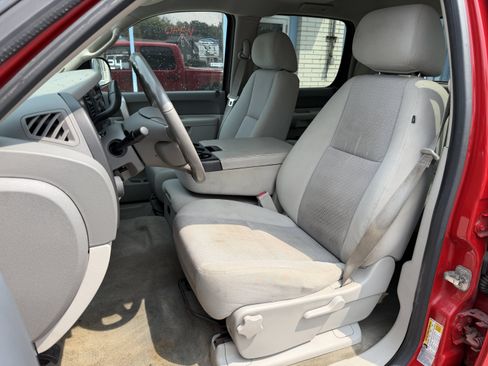 Used 2013 Chevrolet Silverado 1500 LT AWD/4WD image 13