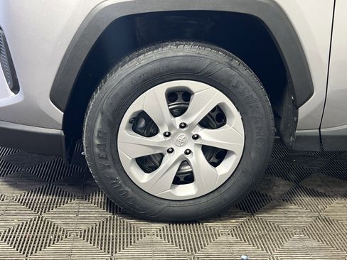 Used 2025 Toyota RAV4 LE FWD image 10