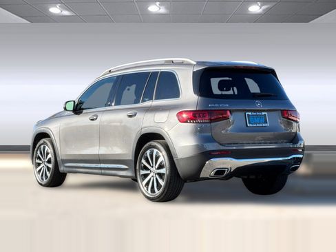 Used 2022 Mercedes-Benz GLB 250 image 3