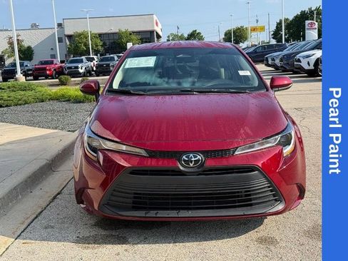 Used 2025 Toyota Corolla LE FWD image 8